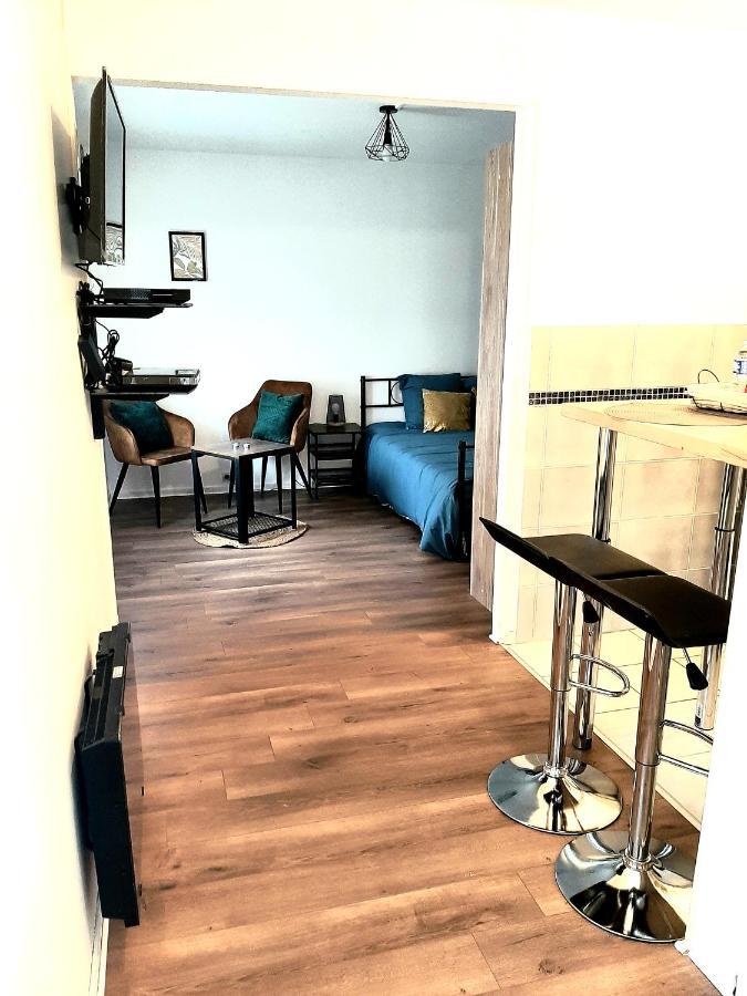 Le Petit Charmeur, Parking, Wifi, Gare Daire Flers  Dış mekan fotoğraf